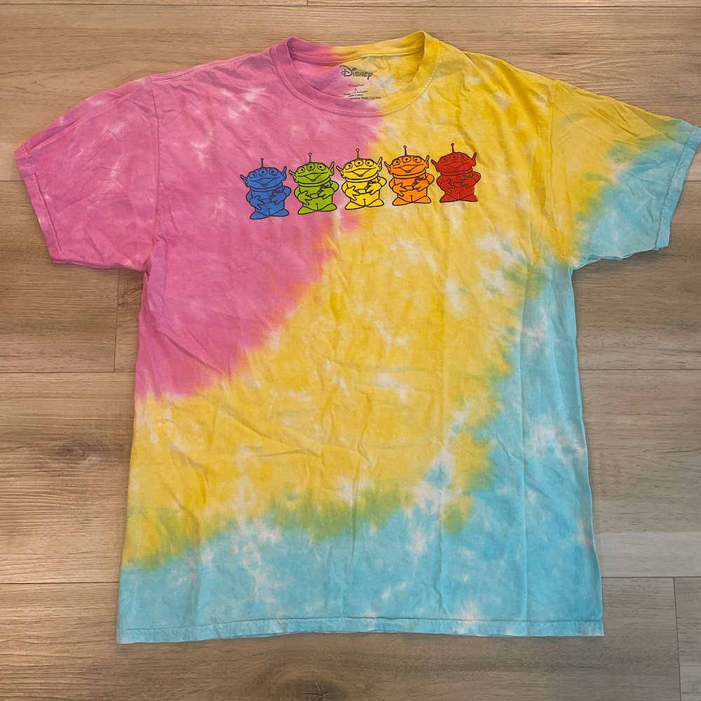 Disney Toy Story little alien tie dye tee. Size large